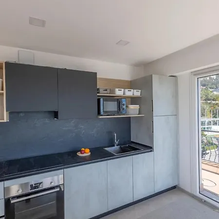 8gb - Magnifique 3p Dernier Etage Face